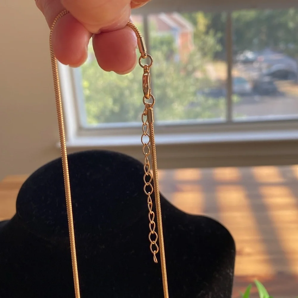 Elegant Gold and Cherry Pendant Necklace 18